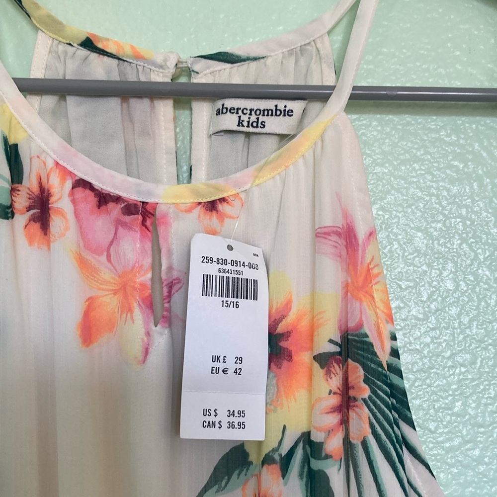 Floral Halter Romper - Picture 2 of 4